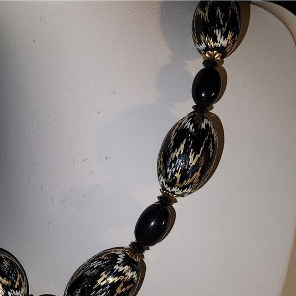 HOBE BLACK GOLD SILVER STREAKED BEAD BARREL SHAPE NECKLACE 14"+3" VTG - Picture 7 of 8